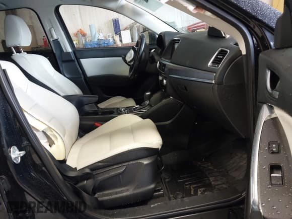 ✅ 2016 Mazda CX-5 Grand Touring • VIN: JM3KE2DY4G0629526 • Лот: 43486727. Опубликован ранее на IAAI с пробегом 111 997 миль. Бесплатный доступ к архиву аукционных продаж из США и подробный отчёт об истории автомобиля на DreamBid. Изображение 5.