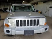 ✅ 2006 Jeep Commander • VIN: 1J8HG48K66C226006 • Lot: 70297795. Wystawiony na Copart z przebiegiem 212 837 mil. Bezpłatny archiwum sprzedaży aukcyjnych z USA i szczegółowy raport historii pojazdu na DreamBid. Zdjęcie 5.