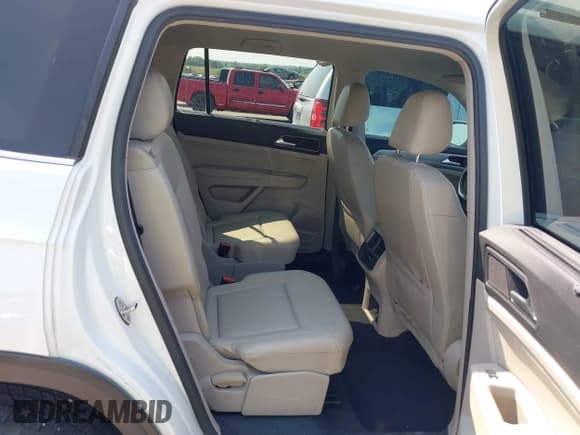 ✅ 2019 Volkswagen Atlas SE • VIN: 1V2LR2CA8KC537086 • Лот: 42931219. Опубликован ранее на IAAI с пробегом 58 493 миль. Бесплатный доступ к архиву аукционных продаж из США и подробный отчёт об истории автомобиля на DreamBid. Изображение 8.