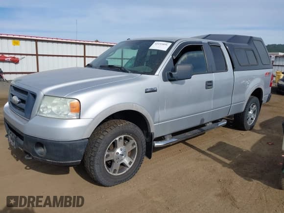✅ 2008 Ford F-150 XLT • VIN: 1FTPX14V88FB63980 • Лот: 42193896. Опубликован ранее на IAAI с пробегом 140 233 миль. Бесплатный доступ к архиву аукционных продаж из США и подробный отчёт об истории автомобиля на DreamBid. Изображение 17.