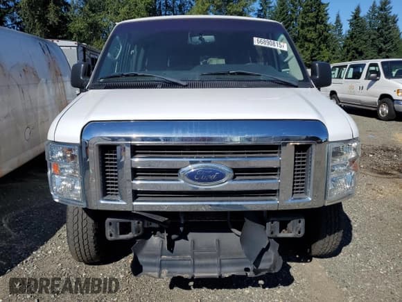 ✅ 2014 Ford Econoline Passenger XL • VIN: 1FBNE3BLXEDA14914 • Lot: 66890815. Listed on Copart with 77,266 mi. Free auction sales archive from the USA and detailed vehicle history report at DreamBid. Image 5.