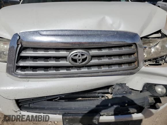 ✅ 2011 Toyota Sequoia Platinum • VIN: 5TDYY5G11BS031975 • Lot: 76718494. Wystawiony na Copart z przebiegiem 175 451 mil. Bezpłatny archiwum sprzedaży aukcyjnych z USA i szczegółowy raport historii pojazdu na DreamBid. Zdjęcie 13.