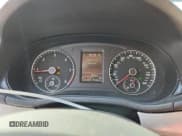 ✅ 2013 Volkswagen Passat SE • VIN: 1VWBN7A37DC103090 • Lot: 69379765. Wystawiony na Copart z przebiegiem 125 157 mil. Bezpłatny archiwum sprzedaży aukcyjnych z USA i szczegółowy raport historii pojazdu na DreamBid. Zdjęcie 9.