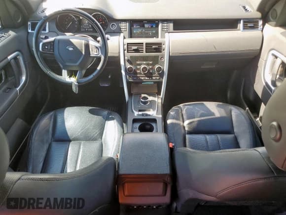 ✅ 2017 Land Rover Discovery Sport HSE • VIN: SALCR2BG9HH655885 • Lot: 86068025. Listed on Copart with 62,130 mi. Free auction sales archive from the USA and detailed vehicle history report at DreamBid. Image 8.