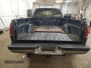 ✅ 1993 GMC Sierra 1500 • VIN: 1GTHC39F2PE543530 • Lot: 83612804. Wystawiony na Copart z przebiegiem 200 011 mil. Bezpłatny archiwum sprzedaży aukcyjnych z USA i szczegółowy raport historii pojazdu na DreamBid. Zdjęcie 6.