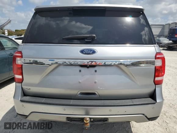 ✅ 2020 Ford Expedition XLT • VIN: 1FMJU1HTXLEA41283 • Lot: 53759715. Wystawiony na Copart z przebiegiem Nie podano. Bezpłatny archiwum sprzedaży aukcyjnych z USA i szczegółowy raport historii pojazdu na DreamBid. Zdjęcie 6.
