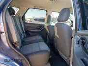 ✅ 2007 Ford Escape XLS • VIN: 1FMYU02Z27KA36172 • Лот: 90477075. Опубликован ранее на Copart с пробегом 138 520 миль. Бесплатный доступ к архиву аукционных продаж из США и подробный отчёт об истории автомобиля на DreamBid. Изображение 11.
