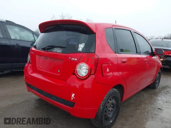 ✅ 2009 Pontiac G3 • VIN: KL2TD66E59B654276 • Lot: 41932844. Wystawiony na IAAI z przebiegiem 87 412 mil. Bezpłatny archiwum sprzedaży aukcyjnych z USA i szczegółowy raport historii pojazdu na DreamBid. Zdjęcie 4.