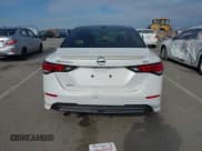 ✅ 2021 Nissan Sentra SR • VIN: 3N1AB8DV8MY223923 • Lot: 43125562. Wystawiony na IAAI z przebiegiem 14 261 mil. Bezpłatny archiwum sprzedaży aukcyjnych z USA i szczegółowy raport historii pojazdu na DreamBid. Zdjęcie 16.