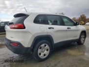 ✅ 2014 Jeep Cherokee Sport • VIN: 1C4PJLAB5EW112357 • Lot: 90728555. Wystawiony na Copart z przebiegiem 196 011 mil. Bezpłatny archiwum sprzedaży aukcyjnych z USA i szczegółowy raport historii pojazdu na DreamBid. Zdjęcie 13.