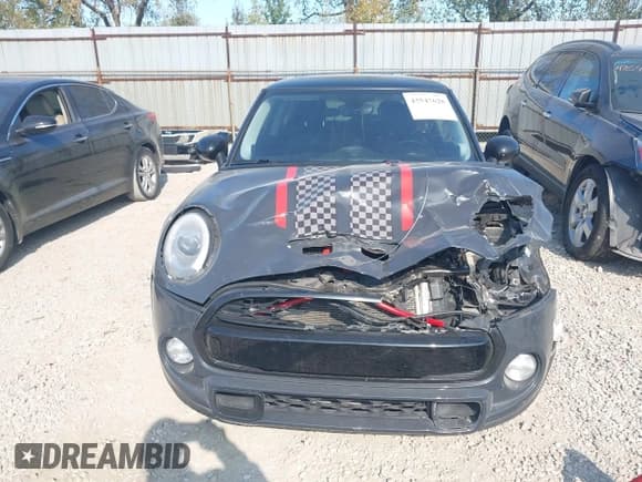 ✅ 2015 MINI Hardtop S • VIN: WMWXP7C54F2A60998 • Lot: 43547628. Listed on IAAI with 102,362 mi. Free auction sales archive from the USA and detailed vehicle history report at DreamBid. Image 12.