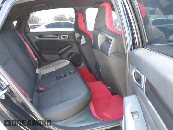 ✅ 2025 Honda Civic Type R • VIN: JHMFL5G49SX001468 • Lot: 42688665. Listed on IAAI with 3,869 mi. Free auction sales archive from the USA and detailed vehicle history report at DreamBid. Image 8.