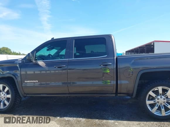 ✅ 2015 GMC Sierra 1500 SLE • VIN: 3GTU2UEC9FG522037 • Lot: 43527397. Listed on IAAI with 287,743 mi. Free auction sales archive from the USA and detailed vehicle history report at DreamBid. Image 14.
