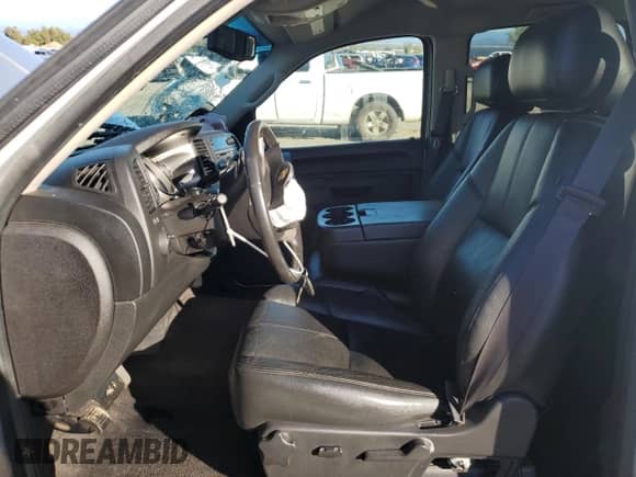 2013 Chevrolet Silverado 1500 LT with VIN 3GCPKSE71DG370823, listed as a Copart auction lot 90091465 with 128,265 mi miles and Salvage title. Bid and sale history available at DreamBid. Image 7.