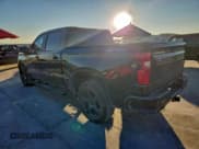 ✅ 2019 Chevrolet Silverado 1500 Custom • VIN: 3GCUYBEF0KG236679 • Лот: 96267825. Опубликован ранее на Copart с пробегом 123 006 миль. Бесплатный доступ к архиву аукционных продаж из США и подробный отчёт об истории автомобиля на DreamBid. Изображение 2.