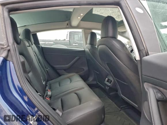 ✅ 2023 Tesla Model 3 Long Range • VIN: 5YJ3E1EB0PF392388 • Lot: 94178355. Wystawiony na Copart z przebiegiem 45 303 mil. Bezpłatny archiwum sprzedaży aukcyjnych z USA i szczegółowy raport historii pojazdu na DreamBid. Zdjęcie 10.