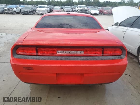 ✅ 2009 Dodge Challenger SE • VIN: 2B3LJ44V99H522014 • Lot: 65237624. Wystawiony na Copart z przebiegiem 158 760 mil. Bezpłatny archiwum sprzedaży aukcyjnych z USA i szczegółowy raport historii pojazdu na DreamBid. Zdjęcie 6.