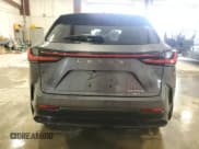 ✅ 2022 Lexus NX 350h Premium • VIN: JTJGKCEZ7N2003620 • Lot: 41221614. Wystawiony na Copart z przebiegiem 67 561 mil. Bezpłatny archiwum sprzedaży aukcyjnych z USA i szczegółowy raport historii pojazdu na DreamBid. Zdjęcie 6.