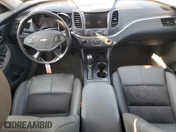 ✅ 2017 Chevrolet Impala LT • VIN: 2G1105SA1H9167646 • Lot: 71359714. Wystawiony na Copart z przebiegiem 138 170 mil. Bezpłatny archiwum sprzedaży aukcyjnych z USA i szczegółowy raport historii pojazdu na DreamBid. Zdjęcie 8.