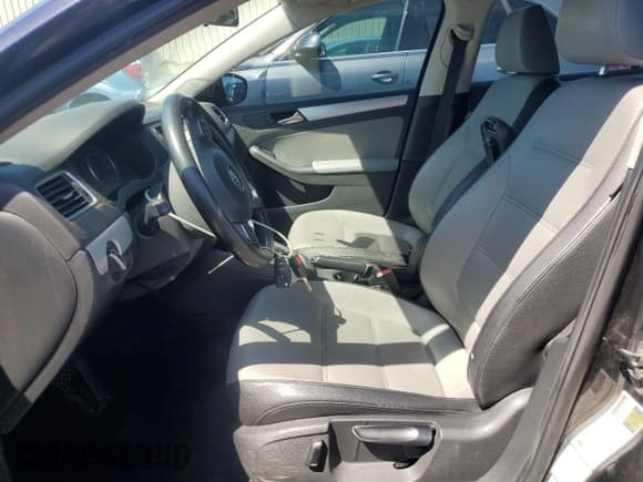 ✅ 2013 Volkswagen Jetta Hybrid • VIN: 3VW637AJ5DM238752 • Lot: 69337415. Listed on Copart with 192,985 mi. Free auction sales archive from the USA and detailed vehicle history report at DreamBid. Image 7.