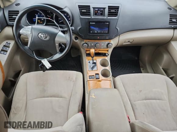 ✅ 2009 Toyota Highlander • VIN: JTEEW41A992034969 • Лот: 93208875. Опубликован ранее на Copart с пробегом 161 607 миль. Бесплатный доступ к архиву аукционных продаж из США и подробный отчёт об истории автомобиля на DreamBid. Изображение 8.