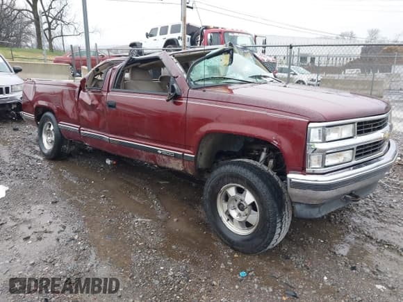 ✅ 1997 Chevrolet Silverado 1500 • VIN: 1GCEK19R4VE255266 • Лот: 43695240. Опубликован ранее на IAAI с пробегом 194 331 миль. Бесплатный доступ к архиву аукционных продаж из США и подробный отчёт об истории автомобиля на DreamBid. Изображение 1.