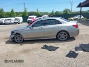 ✅ 2021 Mercedes-Benz C 300 • VIN: W1KWF8EB8MR648727 • Lot: 42794450. Wystawiony na IAAI z przebiegiem 48 928 mil. Bezpłatny archiwum sprzedaży aukcyjnych z USA i szczegółowy raport historii pojazdu na DreamBid. Zdjęcie 14.