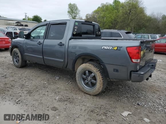 ✅ 2014 Nissan Titan SV • VIN: 1N6BA0EC9EN508709 • Лот: 51798705. Опубликован ранее на Copart с пробегом 136 390 миль. Бесплатный доступ к архиву аукционных продаж из США и подробный отчёт об истории автомобиля на DreamBid. Изображение 2.