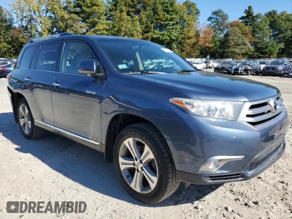 ✅ 2013 Toyota Highlander Limited • VIN: 5TDDK3EHXDS208675 • Lot: 84737175. Wystawiony na Copart z przebiegiem 88 298 mil. Bezpłatny archiwum sprzedaży aukcyjnych z USA i szczegółowy raport historii pojazdu na DreamBid. Zdjęcie 4.