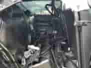 2024 Chevrolet Tahoe Commercial z VIN 1GNSKLED9RR290741, wystawiony jako Copart lot #87111615 z przebiegiem Nie podano mil oraz Szkoda całkowita • Salvage title. Historia ofert i sprzedaży dostępna na DreamBid. Obrazek 11.