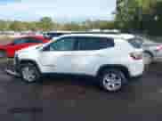 2022 Jeep Compass Latitude with VIN 3C4NJDBB6NT230743, listed as a IAAI auction lot 43381627 with 13,773 mi miles and . Bid and sale history available at DreamBid. Image 14.