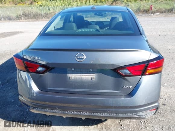 ✅ 2025 Nissan Altima SV • VIN: 1N4BL4DW2SN370996 • Лот: 43162535. Опубликован ранее на IAAI с пробегом 11 362 миль. Бесплатный доступ к архиву аукционных продаж из США и подробный отчёт об истории автомобиля на DreamBid. Изображение 17.