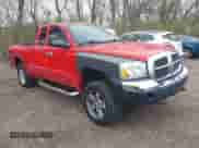 2006 Dodge Dakota ST with VIN 1D7HW22K76S506858, listed as a IAAI auction lot 41925503 with 173,481 mi miles and . Bid and sale history available at DreamBid. Image 1.