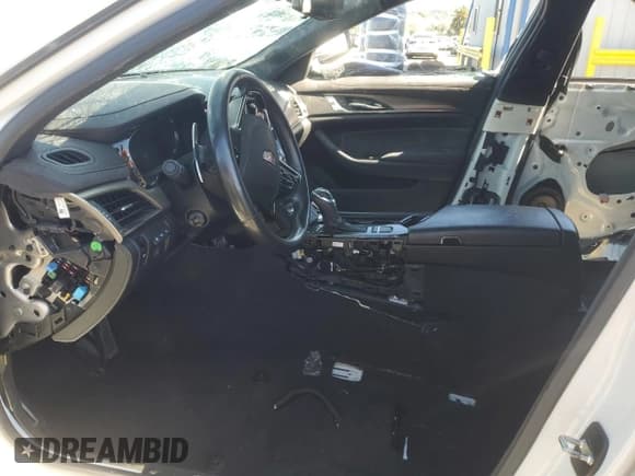 ✅ 2017 Cadillac CTS-V • VIN: 1G6A15S63H0161831 • Лот: 49698255. Опубликован ранее на Copart с пробегом Не указан. Бесплатный доступ к архиву аукционных продаж из США и подробный отчёт об истории автомобиля на DreamBid. Изображение 7.