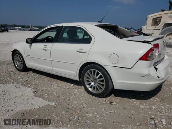 ✅ 2008 Mercury Milan • VIN: 3MEHM07Z58R616816 • Лот: 64475315. Опубликован ранее на Copart с пробегом 210 249 миль. Бесплатный доступ к архиву аукционных продаж из США и подробный отчёт об истории автомобиля на DreamBid. Изображение 2.