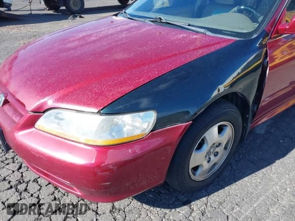 2002 Honda Accord EX с VIN 1HGCG16572A017619, выставлен на аукционе IAAI как лот 43426260 с пробегом 178 810 миль миль и . История ставок и продаж доступна на DreamBid. Изображение 6.