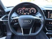 ✅ 2022 Audi e-tron GT Prestige • VIN: WAUEJBFW5N7006379 • Лот: 91058315. Опубликован ранее на Copart с пробегом 20 594 миль. Бесплатный доступ к архиву аукционных продаж из США и подробный отчёт об истории автомобиля на DreamBid. Изображение 9.