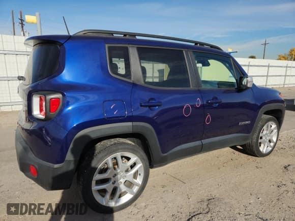 ✅ 2021 Jeep Renegade Latitude • VIN: ZACNJDBB1MPM81639 • Lot: 90222895. Wystawiony na Copart z przebiegiem 44 276 mil. Bezpłatny archiwum sprzedaży aukcyjnych z USA i szczegółowy raport historii pojazdu na DreamBid. Zdjęcie 3.