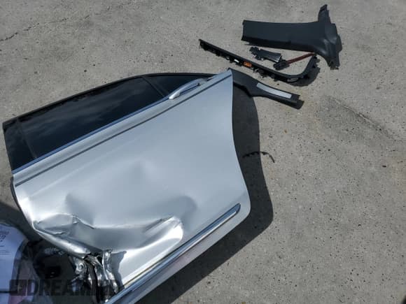 ✅ 2018 Lincoln Continental Reserve • VIN: 1LN6L9NP1J5603079 • Lot: 56824455. Listed on Copart with 52,625 mi. Free auction sales archive from the USA and detailed vehicle history report at DreamBid. Image 12.