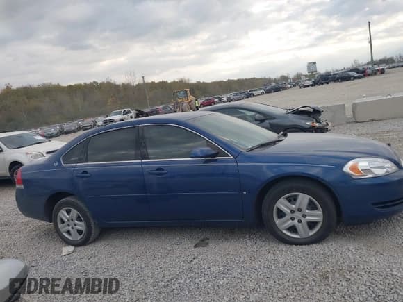 ✅ 2006 Chevrolet Impala LS • VIN: 2G1WB58K769193410 • Lot: 43637820. Wystawiony na IAAI z przebiegiem 41 947 mil. Bezpłatny archiwum sprzedaży aukcyjnych z USA i szczegółowy raport historii pojazdu na DreamBid. Zdjęcie 13.