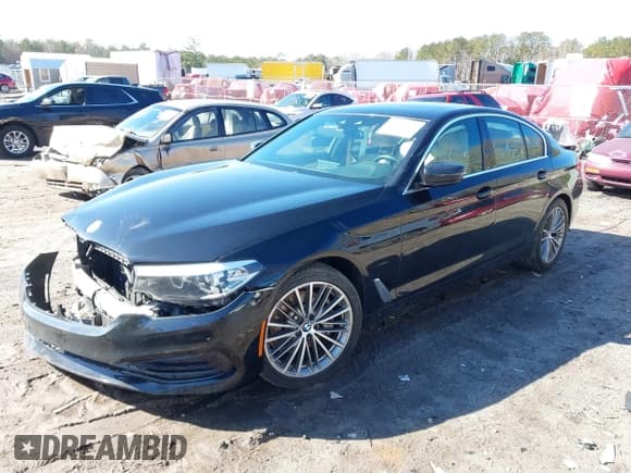 ✅ 2019 BMW 5 Series 530i • VIN: WBAJA5C56KWW03537 • Lot: 41430626. Listed on IAAI with 98,240 mi. Free auction sales archive from the USA and detailed vehicle history report at DreamBid. Image 17.