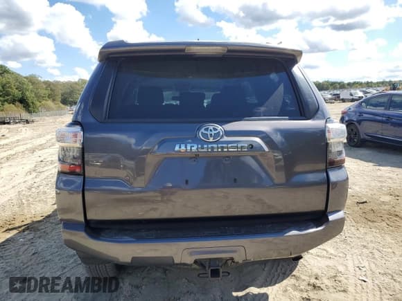 ✅ 2021 Toyota 4Runner SR5 • VIN: JTEMU5JR0M5886552 • Lot: 82254915. Listed on Copart with 85,138 mi. Free auction sales archive from the USA and detailed vehicle history report at DreamBid. Image 6.
