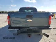 ✅ 2009 Chevrolet Silverado 2500HD • VIN: 1GCHK696X9E147868 • Lot: 43383015. Wystawiony na Copart z przebiegiem 262 454 mil. Bezpłatny archiwum sprzedaży aukcyjnych z USA i szczegółowy raport historii pojazdu na DreamBid. Zdjęcie 6.