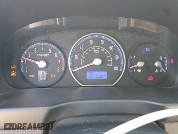 ✅ 2007 Hyundai Santa Fe GLS • VIN: 5NMSG13D27H003730 • Lot: 72128664. Listed on Copart with 197,039 mi. Free auction sales archive from the USA and detailed vehicle history report at DreamBid. Image 9.