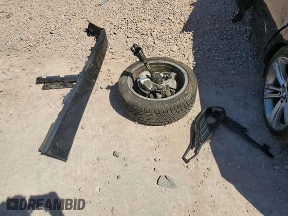 ✅ 2015 BMW 4 Series 428i xDrive • VIN: WBA4C9C56FD331250 • Lot: 54379025. Listed on Copart with 42,771 mi. Free auction sales archive from the USA and detailed vehicle history report at DreamBid. Image 12.