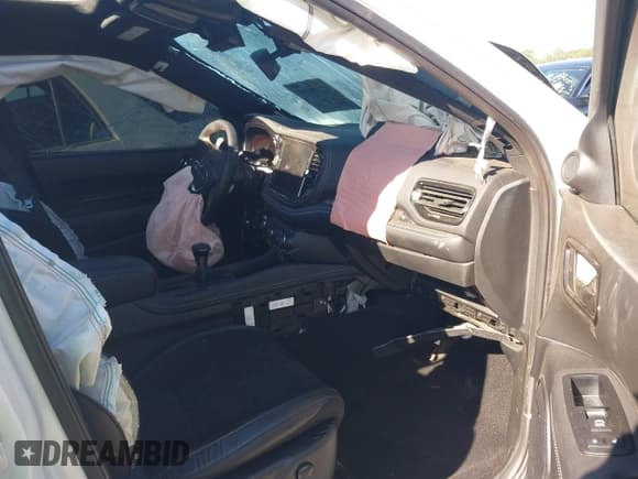 ✅ 2024 Dodge Durango SRT 392 AlcHEMI • VIN: 1C4SDJGJ6RC257175 • Lot: 42329405. Wystawiony na IAAI z przebiegiem 2 627 mil. Bezpłatny archiwum sprzedaży aukcyjnych z USA i szczegółowy raport historii pojazdu na DreamBid. Zdjęcie 5.