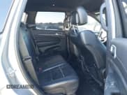 ✅ 2017 Jeep Grand Cherokee Altitude • VIN: 1C4RJFAG6HC925072 • Lot: 43470599. Wystawiony na IAAI z przebiegiem 122 598 mil. Bezpłatny archiwum sprzedaży aukcyjnych z USA i szczegółowy raport historii pojazdu na DreamBid. Zdjęcie 8.