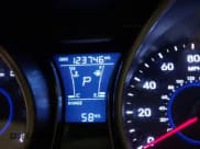 ✅ 2013 Hyundai Veloster w/Gray Int • VIN: KMHTC6AD7DU142638 • Lot: 40062059. Wystawiony na IAAI z przebiegiem 123 746 mil. Bezpłatny archiwum sprzedaży aukcyjnych z USA i szczegółowy raport historii pojazdu na DreamBid. Zdjęcie 7.