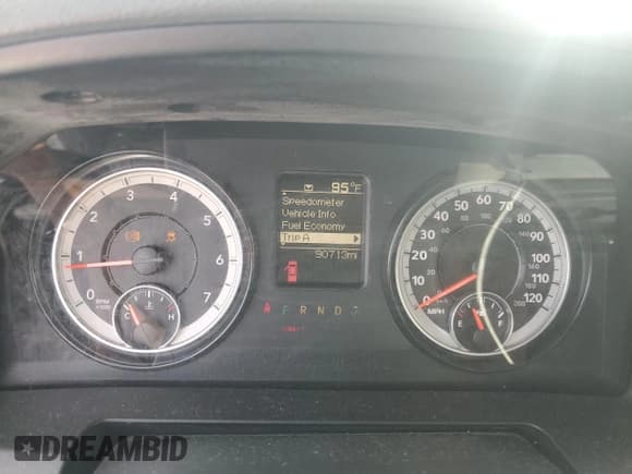 ✅ 2018 Ram 1500 Tradesman • VIN: 1C6RR7FG7JS150159 • Lot: 84285535. Listed on Copart with 90,713 mi. Free auction sales archive from the USA and detailed vehicle history report at DreamBid. Image 9.