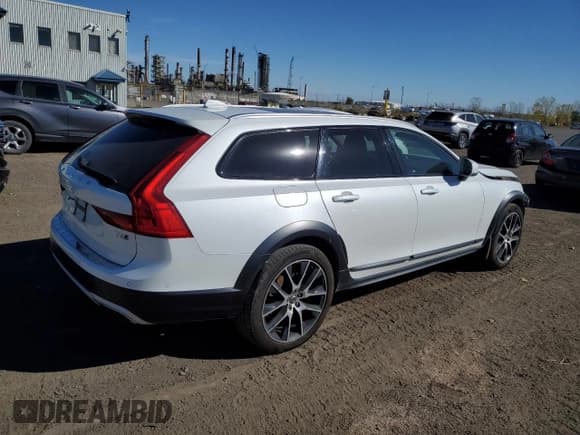 ✅ 2019 Volvo V90 • VIN: YV4A22NL3K1076092 • Lot: 85835405. Wystawiony na Copart z przebiegiem 115 315 mil. Bezpłatny archiwum sprzedaży aukcyjnych z USA i szczegółowy raport historii pojazdu na DreamBid. Zdjęcie 3.